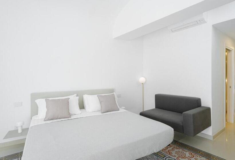اتاق اکونومی, Sopramonte Exclusive Rooms