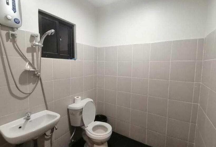 اتاق کلاسیک چهارنفره, 2020 Travelers Inn
