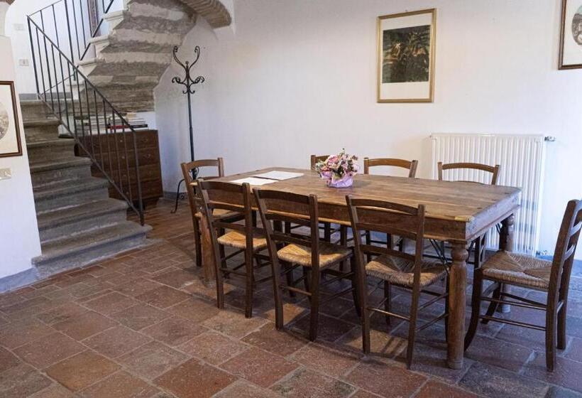 침실 4개 아파트, Borgo Giusto Tuscany