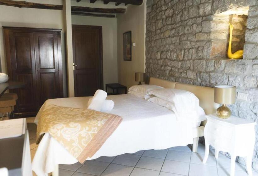 클래식 스튜디오, Borgo Giusto Tuscany
