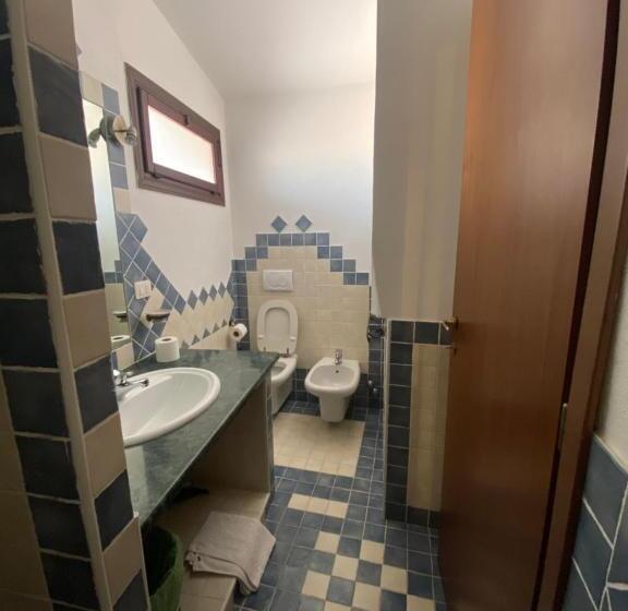 Семейный Номер, B&b La Pitraia