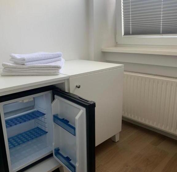 اتاق استاندارد با سرویس بهداشتی مشترک, Argenta Living 16