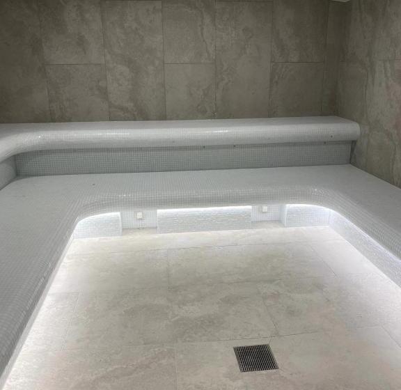 آپارتمان لوکس 1 خوابه, Skygarden Luxury Condo