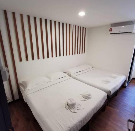 اتاق لوکس خانوادگی, Kuching