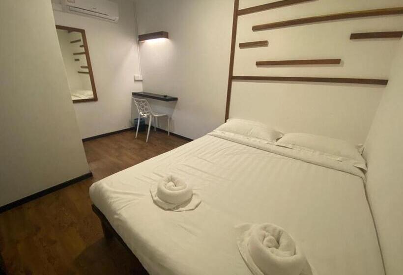 اتاق لوکس, Kuching