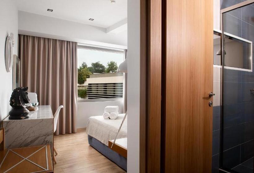 Quarto Triplo Estandar com Vistas, A For Athens