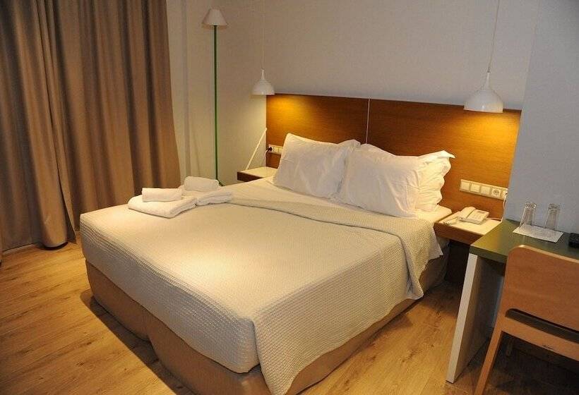 Quarto Economy, A For Athens