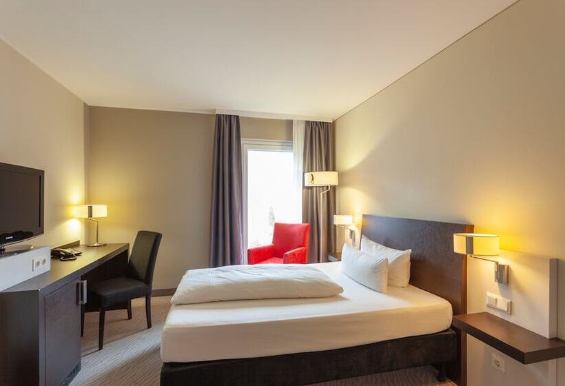 Номер Стандарт, Hilton Garden Inn Innsbruck Tivoli