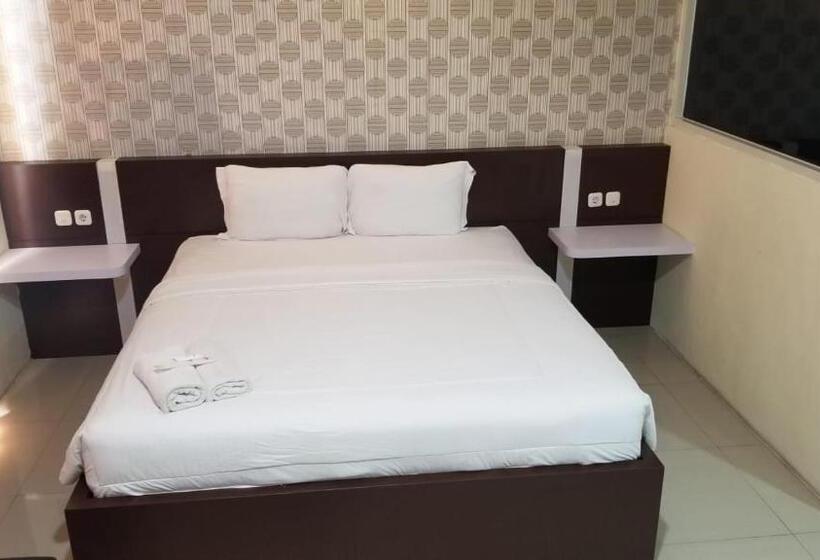 Полулюкс, Jember City