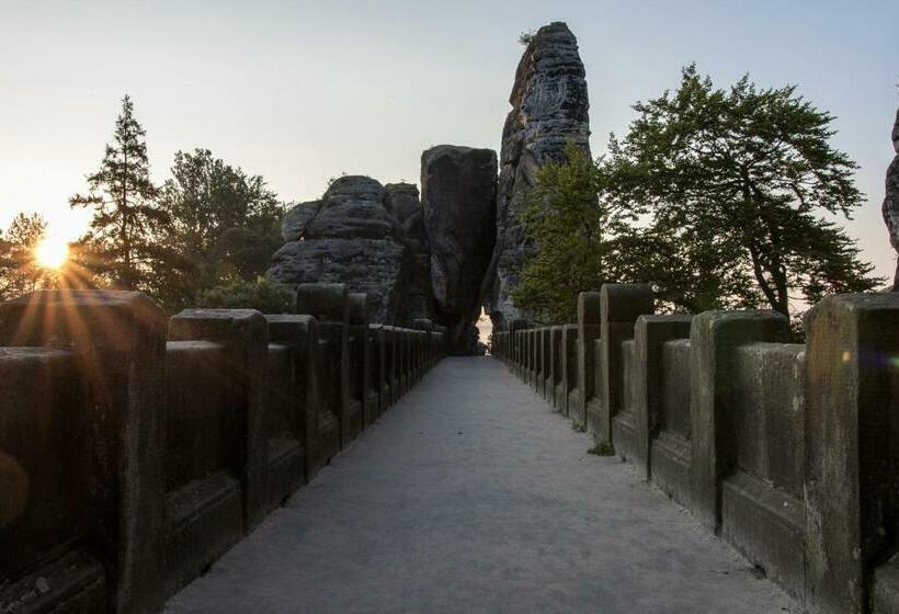 Семейный Номер Вид на Сад, Pilgrims Inn Kreischa