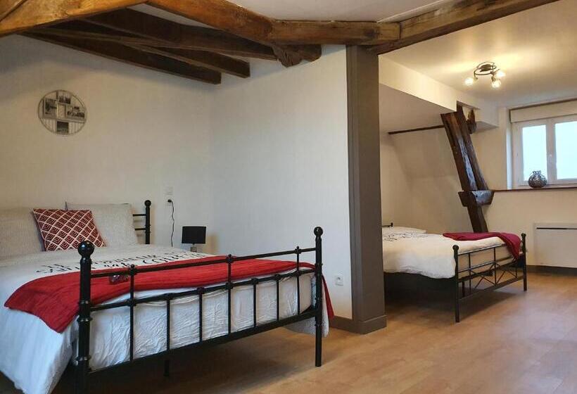 Семейный Номер, Au Petit Paradis