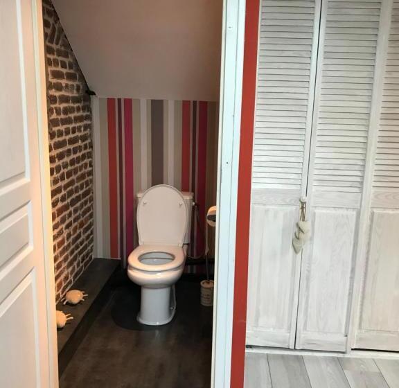 اتاق استاندارد سه نفره, Chambres Privées Chez Le Particulier Aéroport Lille Lesquin