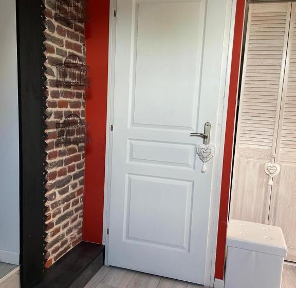 اتاق استاندارد سه نفره, Chambres Privées Chez Le Particulier Aéroport Lille Lesquin
