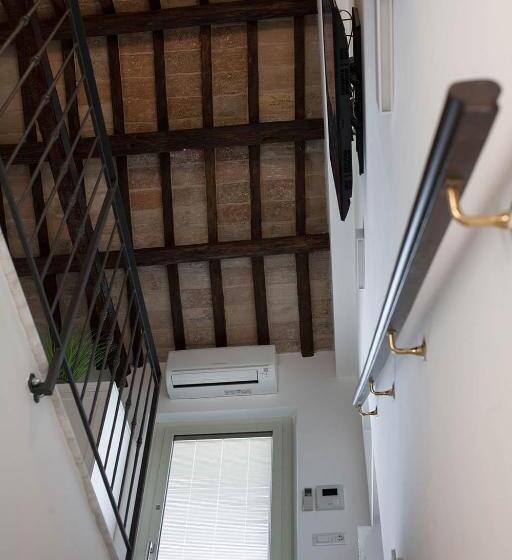 اتاق استاندارد با سرویس بهداشتی مشترک, Red House Accomodation Potenza Picena