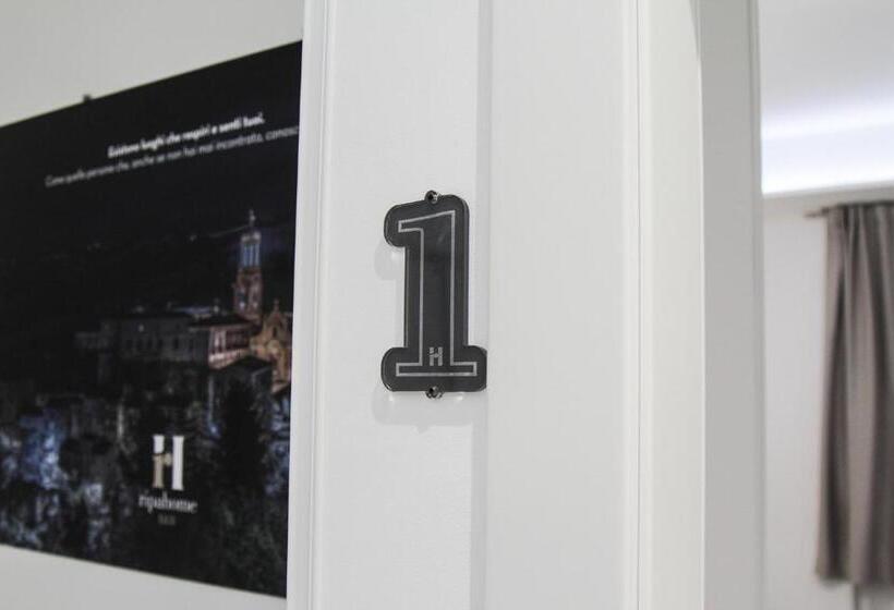 اتاق استاندارد سه نفره, Ripahome B&b