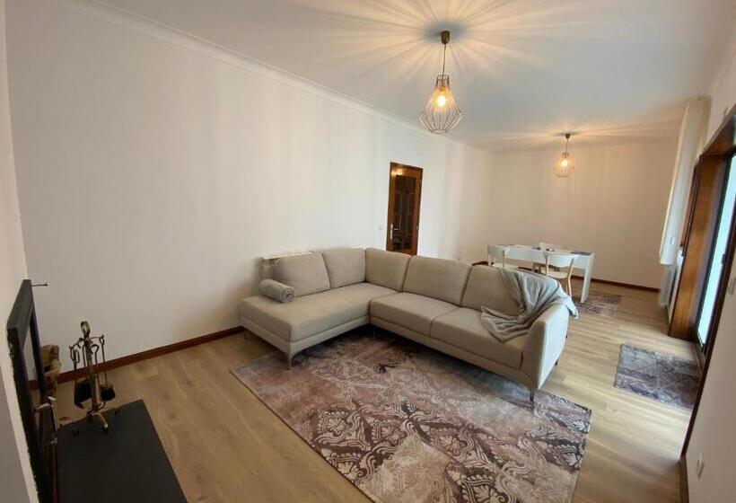 خانه 1 خوابه, Casa Da Vila