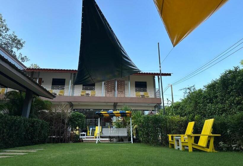 آپارتمان 1 خوابه با چشم‌انداز باغ, Hanoii House