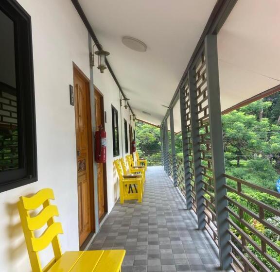 آپارتمان 1 خوابه با چشم‌انداز باغ, Hanoii House