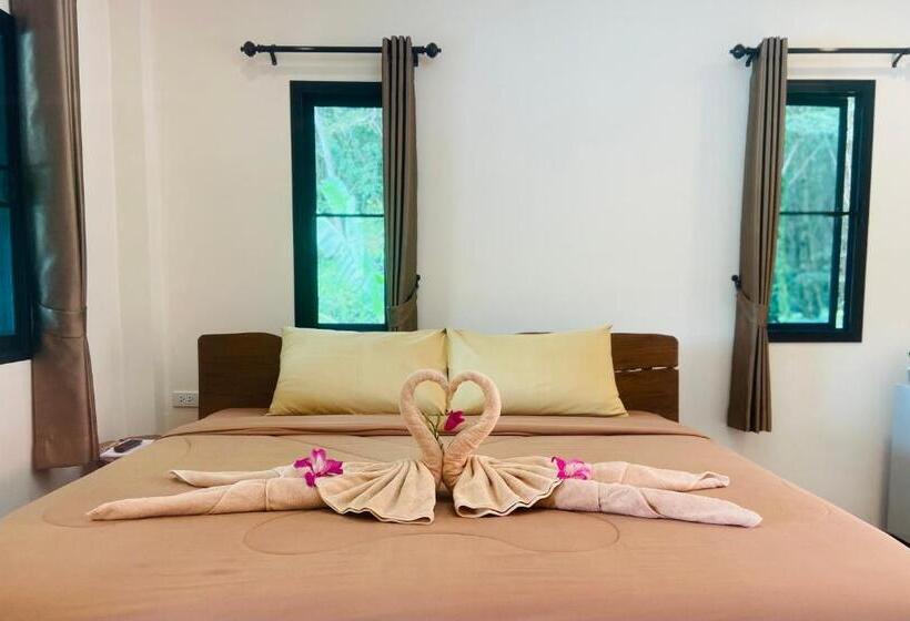 آپارتمان 1 خوابه با چشم‌انداز باغ, Hanoii House