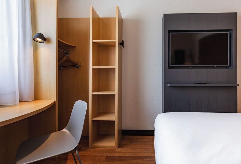 اتاق استاندارد, Ibis Hotel Friedrichshafen Airport Messe