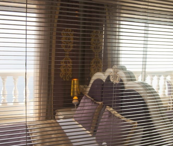 اتاق لوکس با چشم‌انداز دریا, La Boutique Hotel & Suites