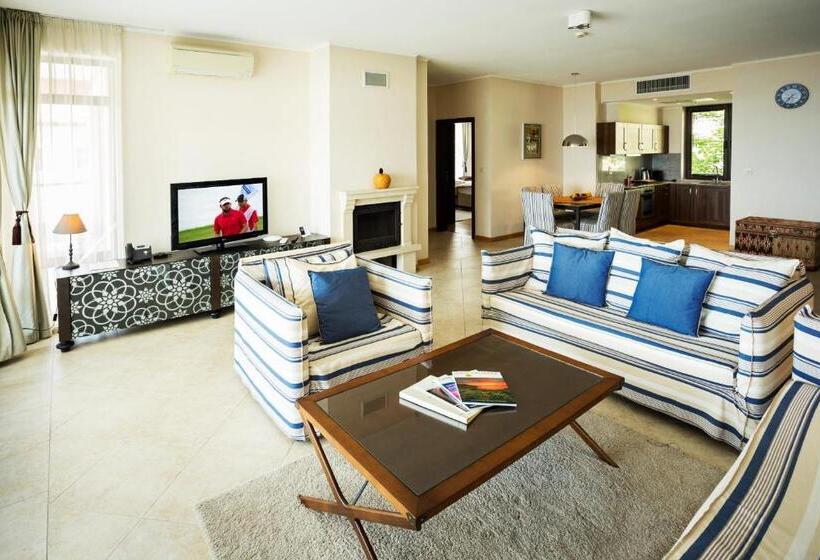 Люкс Deluxe 3 Спальни, Thracian Cliffs Golf & Beach Resort