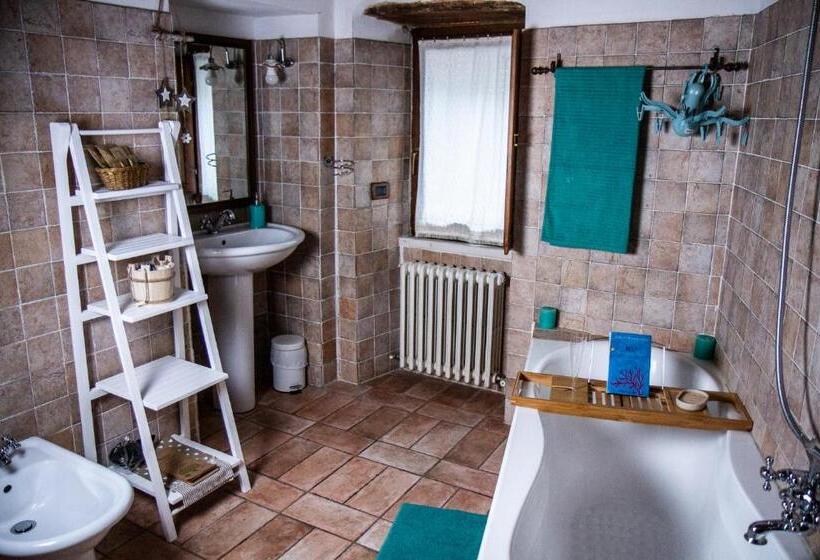 Четырехместный Номер Стандарт, Casa Cristiano Bed & Breakfast