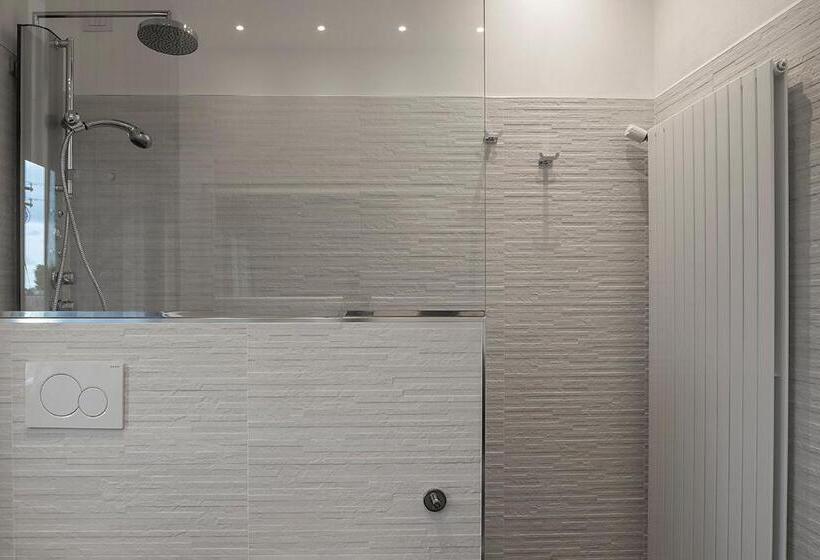 اتاق استاندارد چهار تخته, Seven Suites Pieve