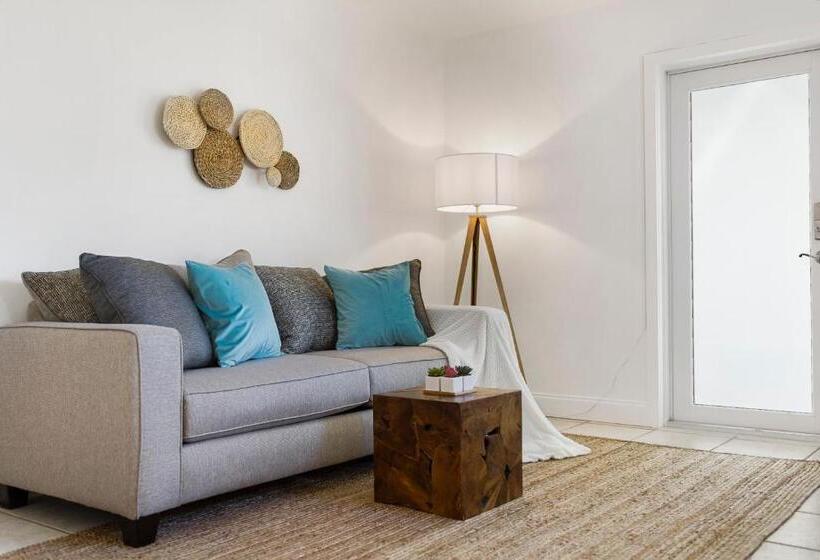 آپارتمان لوکس 1 خوابه, Alani Bay Premium Condos