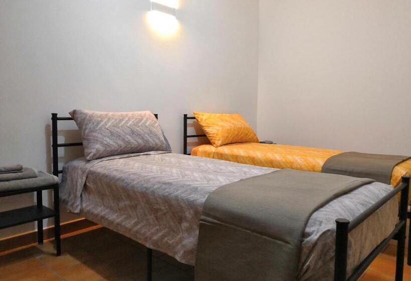 Студия Стандарт, B&b Aika 48