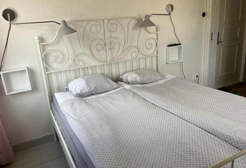 Номер Стандарт Вид на Озеро, Bergåsa Bed & Kitchen Drängsered