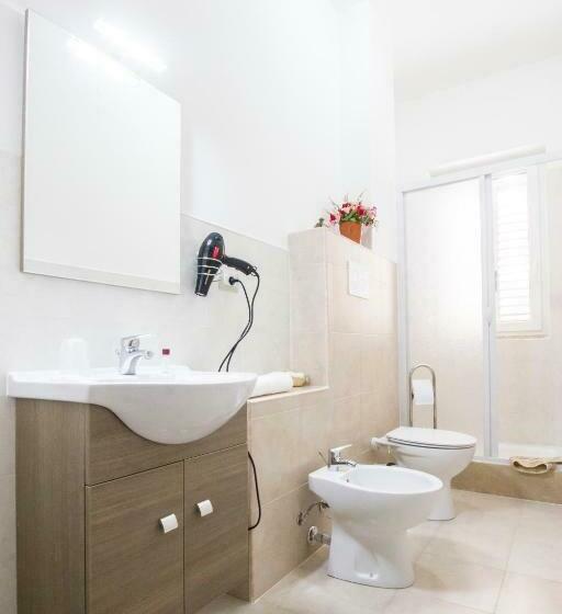 اتاق استاندارد, Le Maschere B&b