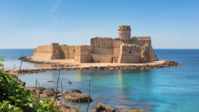آپارتمان 3 خوابه, White Beach Le Castella