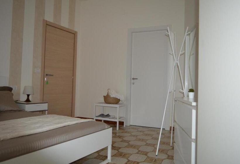اتاق استاندارد, White Beach Le Castella