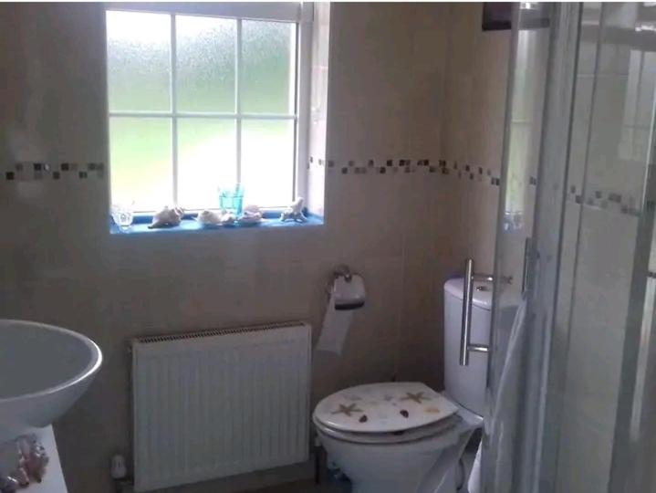 اتاق استاندارد با سرویس بهداشتی مشترک, Ashling House Ardara F94t6n7