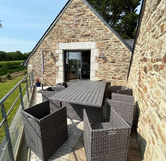 Family Suite, Kerrouz