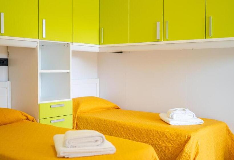 ３ベッドルームアパートメント, B&b Golden House & Spa