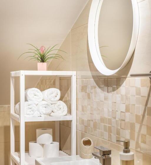 اتاق استاندارد چهار تخته, Kobarid Rooms