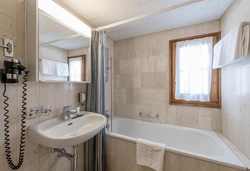 سوییت جونیور با بالکن, Boutique Hotel Cervus