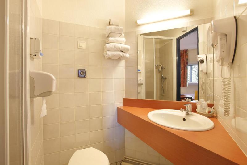 Номер Стандарт, Kyriad Direct Rennes Ouest