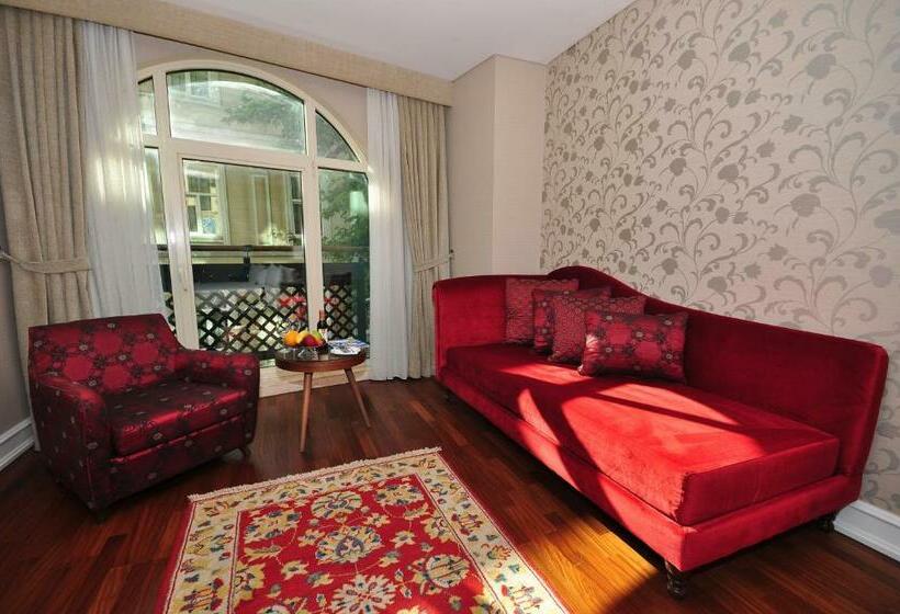 اتاق استاندارد سه نفره, Neorion Hotel   Special Class