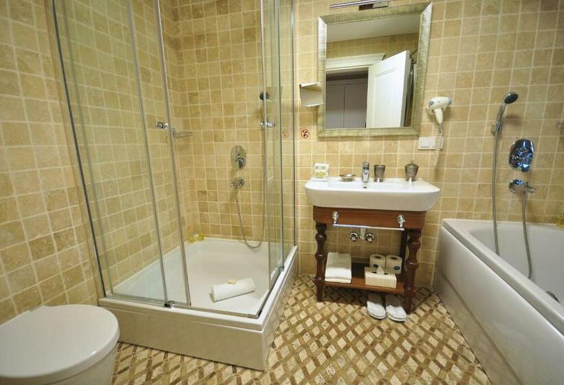 اتاق لوکس با بالکن و چشم‌انداز دریا, Neorion Hotel   Special Class