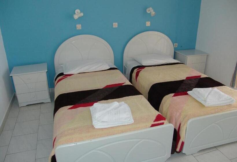 Студио Стандарт Вид на Бассейн, Kontessa Apartments