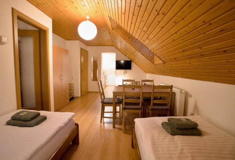 Семейные Апартаменты, Apartmány Bramborka