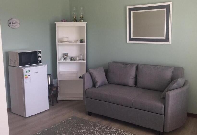 Семейный Номер, Koraalboom Guesthouse