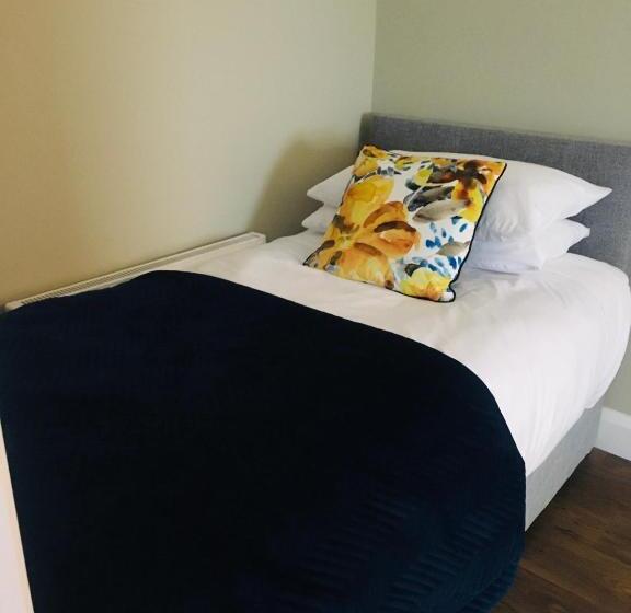 اتاق خانوادگی با چشم‌انداز دریا, Doolin Village Accomodation