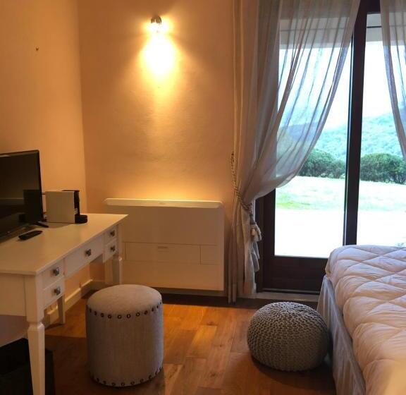 Quarto Estandar Vista Jardim, Saturnia Country Villas