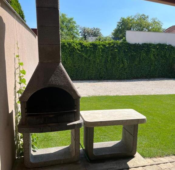 آپارتمان 1 خوابه, Sunny Apartman