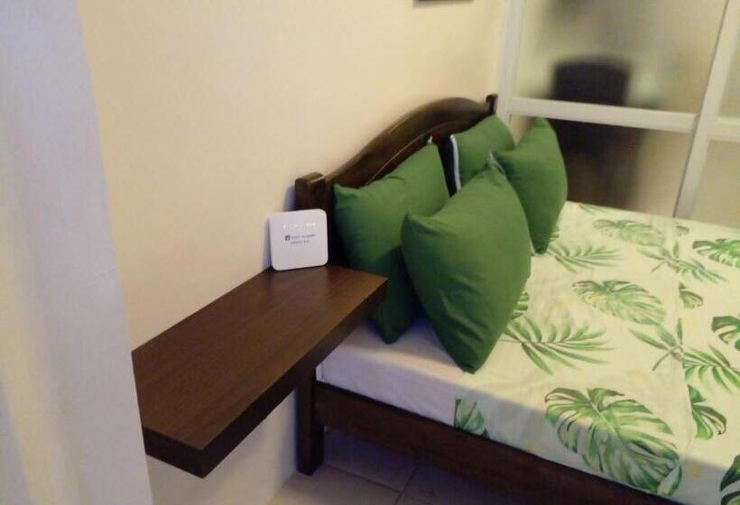 شقة غرفة واحدة مزودة بتراس, Condo With Free Swimming Pool & Viewing Deck