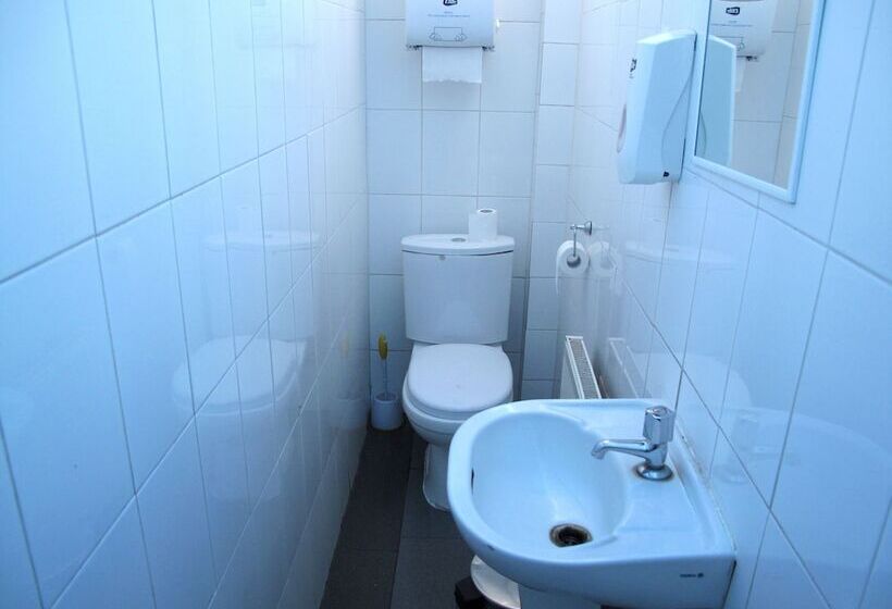 标准单人间共用浴室, Hostel Casaltura